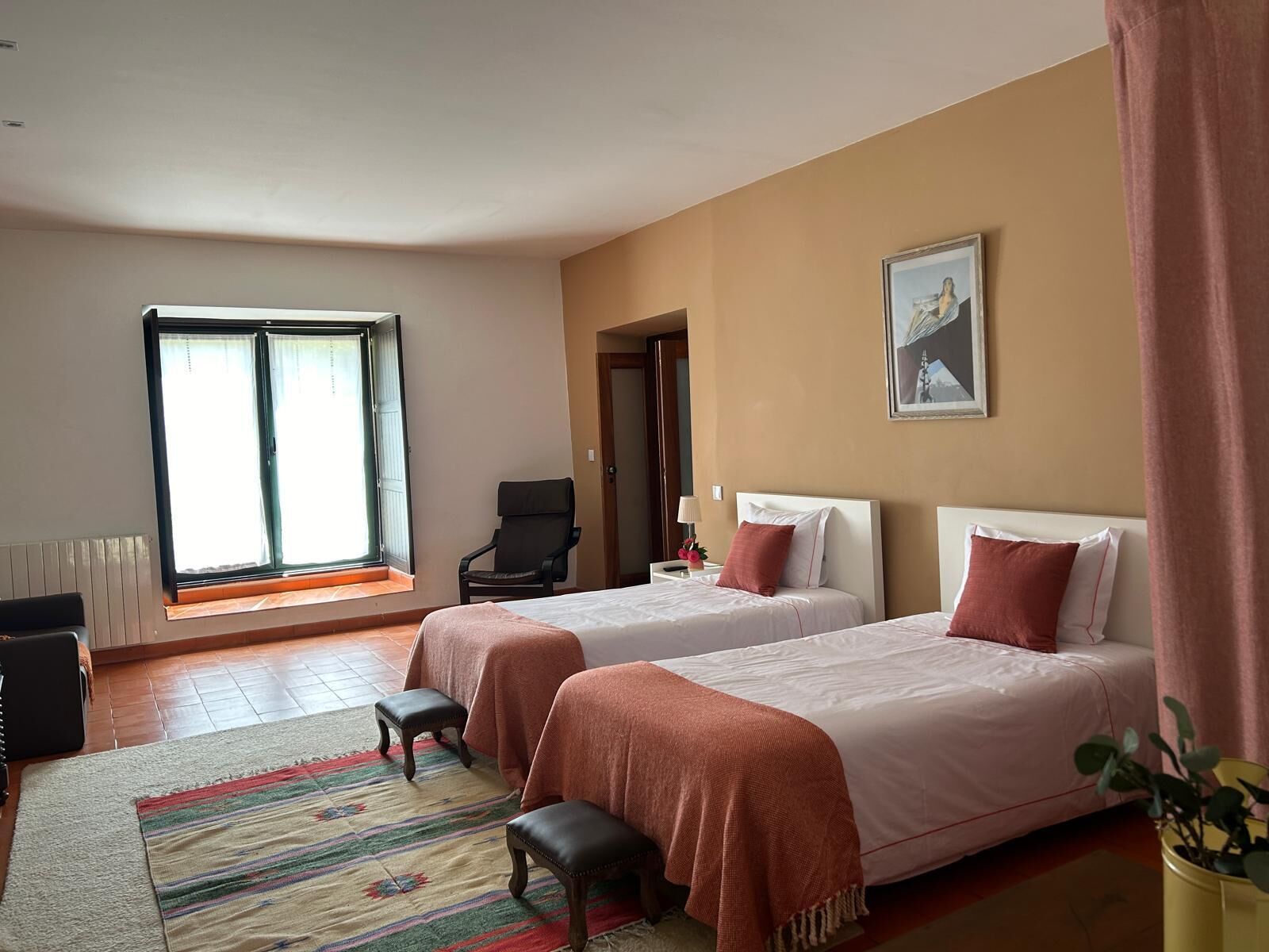 Chambre Supérieure avec lits jumeaux | Bureau, Wi-Fi gratuit, draps fournis