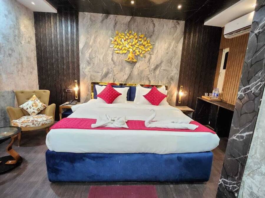 Family Room | Free WiFi