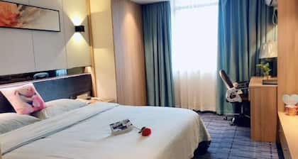 Jilong Hotel