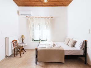 2 bedrooms, soundproofing, iron/ironing board, WiFi