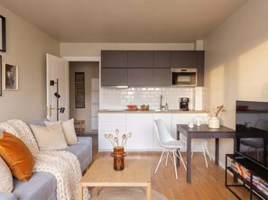 تلفزيون، مكتب