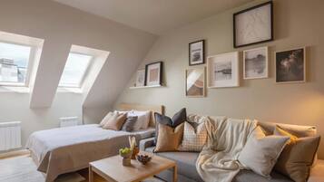 1 bedroom, iron/ironing board, travel cot, WiFi