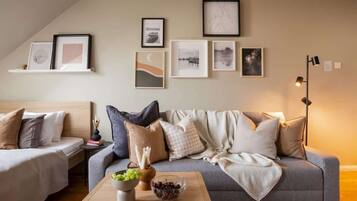 5 Schlafzimmer, BĂŒgeleisen/BĂŒgelbrett, WLAN, BettwĂ€sche