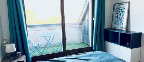 5 dormitoris, escriptori, un bressol de viatge i wifi gratuïta