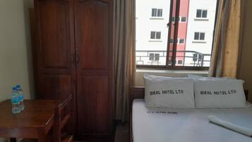 Free WiFi, bed sheets