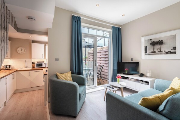 En 32-tommers smart-TV med digitale kanaler