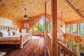 3 Schlafzimmer, BĂŒgeleisen/BĂŒgelbrett, kostenloses WLAN, BettwĂ€sche