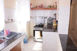House | Private kitchen - Immaculate 3 Bedroom House in Ndenderu Near Ruaka (Ndenderu)