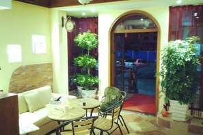 Unclassified image, 2 of 38, button - Laimi Theme Inn (Zhangjiajie)