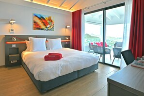 5 chambres, fer et planche à repasser, Wi-Fi gratuit, draps fournis