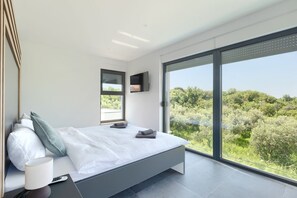 4 dormitorios, escritorio, wifi gratis y ropa de cama