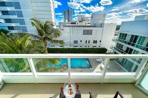 Junior Studio, Non Smoking, City View | Terrace/patio - FontaineBleau Balcony 10 min from SoBe (Miami Beach)