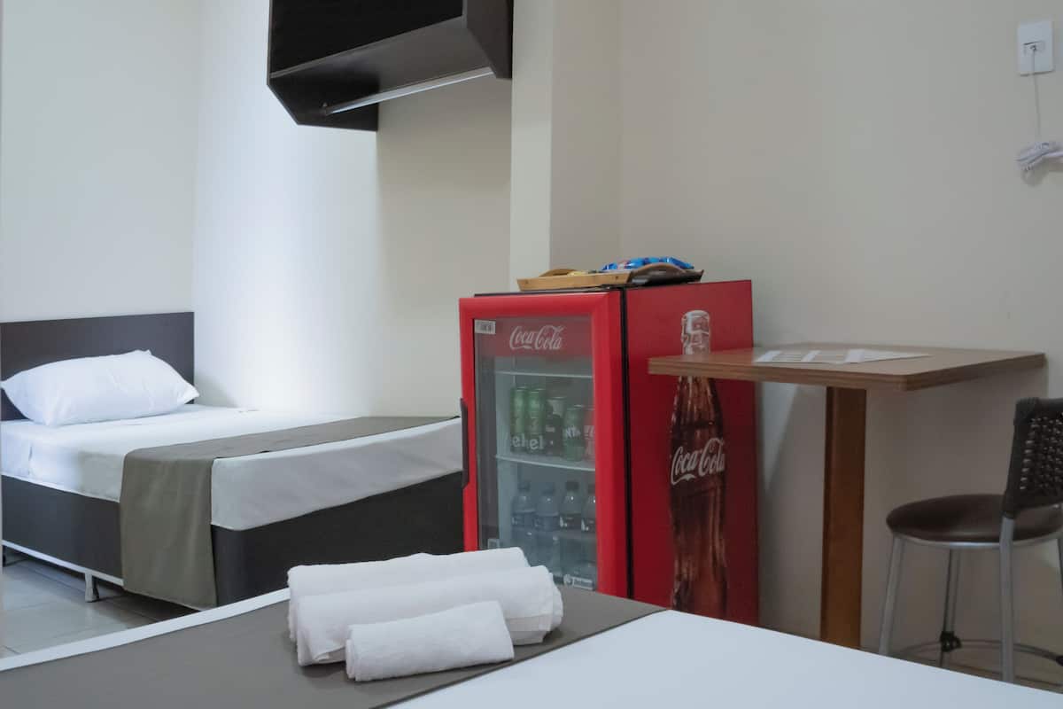 Comfort Triple Room, 1 Bedroom, Non Smoking, Private Bathroom