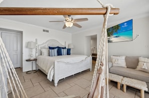 2 bedrooms, desk, iron/ironing board, travel cot - Ocean Sands Premier Condo, Beach Front! (Madeira Beach)