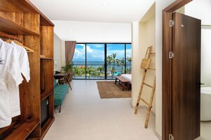 Deluxe Sea Side Double | Premium bedding, memory foam beds, minibar, in-room safe