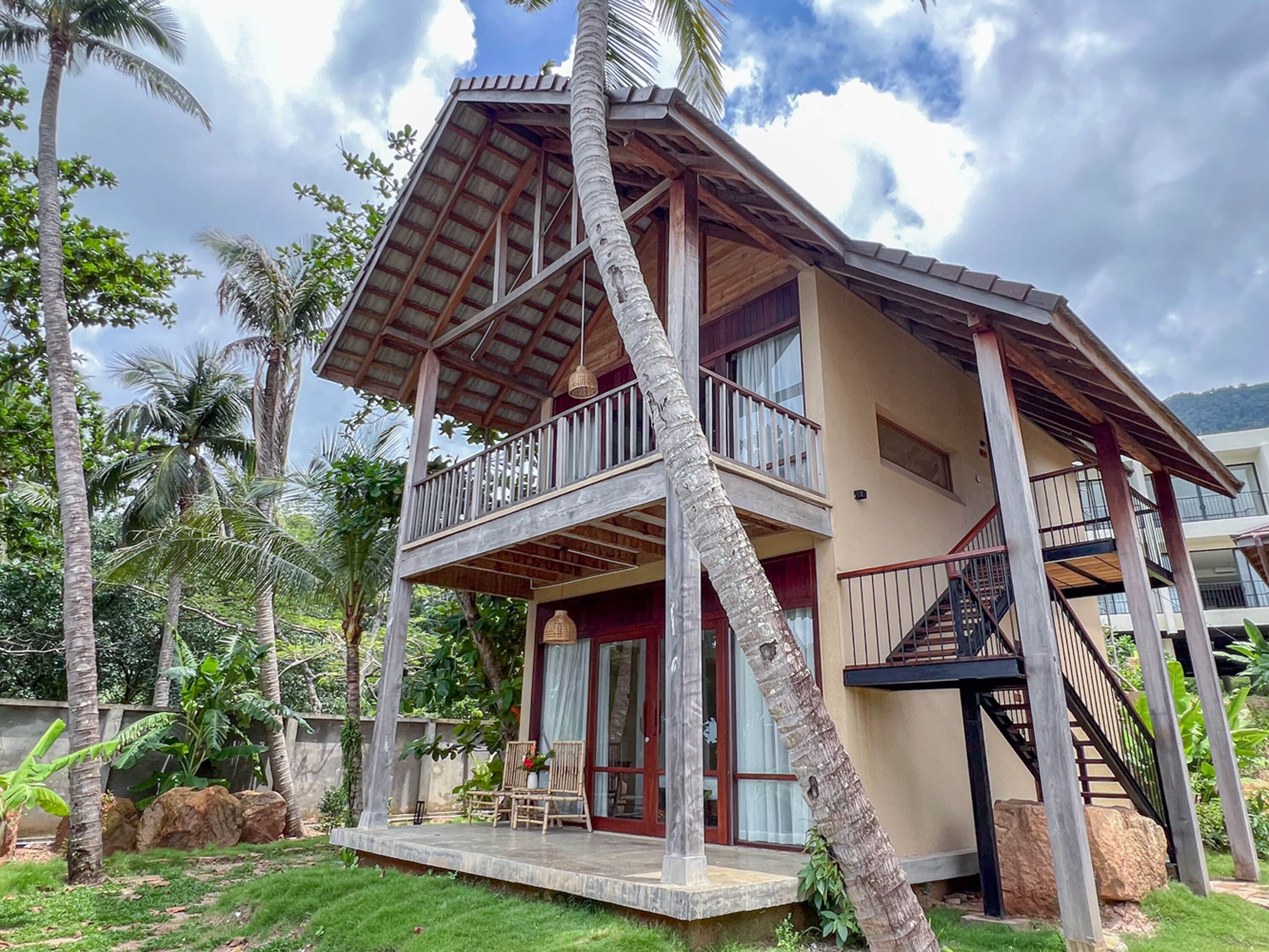 Family 2 Bedrooms Duplex Villa | Premium bedding, memory-foam beds, minibar, desk