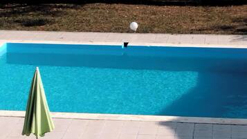Utomhuspool