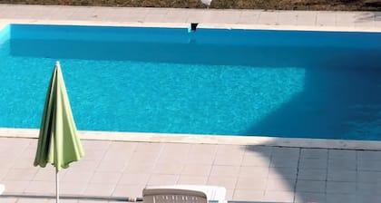 Rdc villa en Drôme Provençale avec piscine privative et entrée indépendante