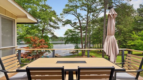 Sample the Sandhills at Six Dixie Lakeside!