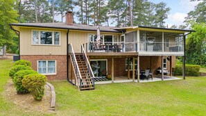 Exterior - Sample the Sandhills at Six Dixie Lakeside! (Whispering Pines)