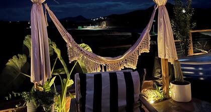 Desert Oasis! Close to Zion. Whole house with incredible views.