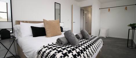 1 makuuhuone, silitysrauta/-lauta, internet, vuodevaatteet