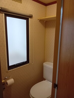 Shower, towels - Location Vacances (Corneilla-Del-Vercol)