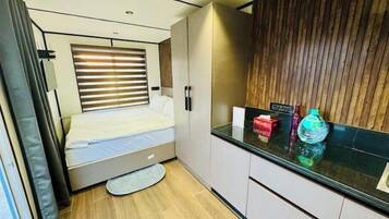 1 chambre, bureau, Wi-Fi gratuit, draps fournis