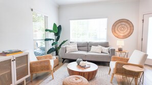 Smart TV, books - 30A Hideaway - Directly on HEATED Pool, 6 Bikes, Walk to Rosemary, Dogs Welcome (Inlet beach)