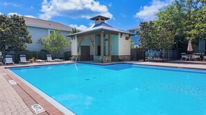 Outdoor pool, a heated pool - 30A Hideaway - Directly on HEATED Pool, 6 Bikes, Walk to Rosemary (Inlet beach)