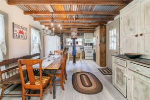 Dining - Set Sail to the Rusty Anchor! Your Perfect Getaway on Deal Island, MD (Deal Island Historic District)