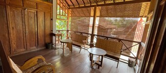 Saka Homestay Boutique & Cafe