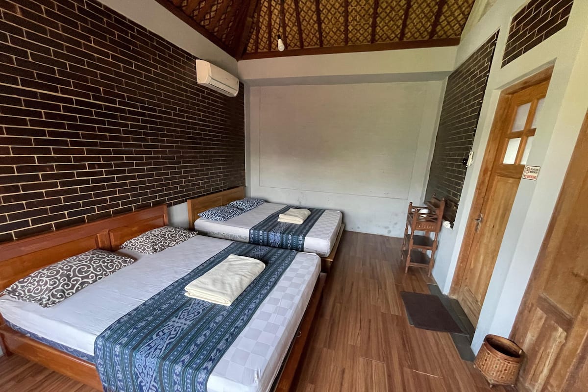 Deluxe vierpersoonskamer, balkon | 1 slaapkamer, gratis wifi