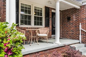 Exterior - 2 Bed - Charming Home - Cayce (W Columbia) (Cayce)