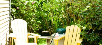 Bubar Barn - screen porch, deck, + parking