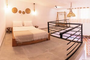 Deluxe Room | Blackout drapes, soundproofing, travel crib, free WiFi - Goya Resorts & Spa (Abidjan)