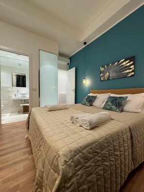 3 quartos, ferros/tábuas de passar roupa, Wi-Fi, roupa de cama