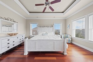 4 bedrooms, iron/ironing board, WiFi, bed sheets - Beach Blessings (Miramar Beach)