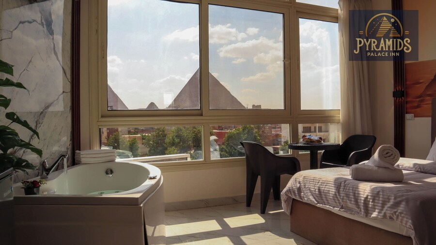 pyramids palace inn