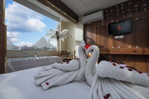 Hypo-allergenic bedding, down comforters, Select Comfort beds, minibar