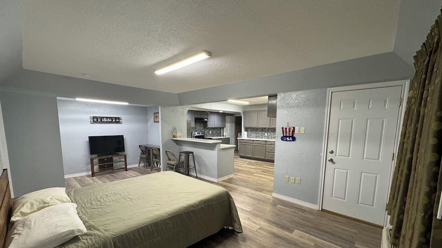 BO HOTEL (Canadian Courts)