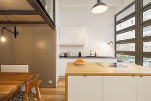 Kühlschrank, Ofen, Herdplatte, Geschirrspüler