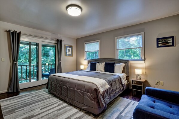 3 Schlafzimmer, Schreibtisch, Bügeleisen/Bügelbrett, kostenloses WLAN