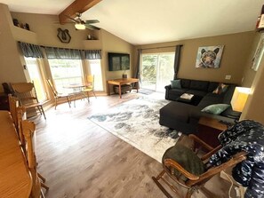 Televisión, chimenea