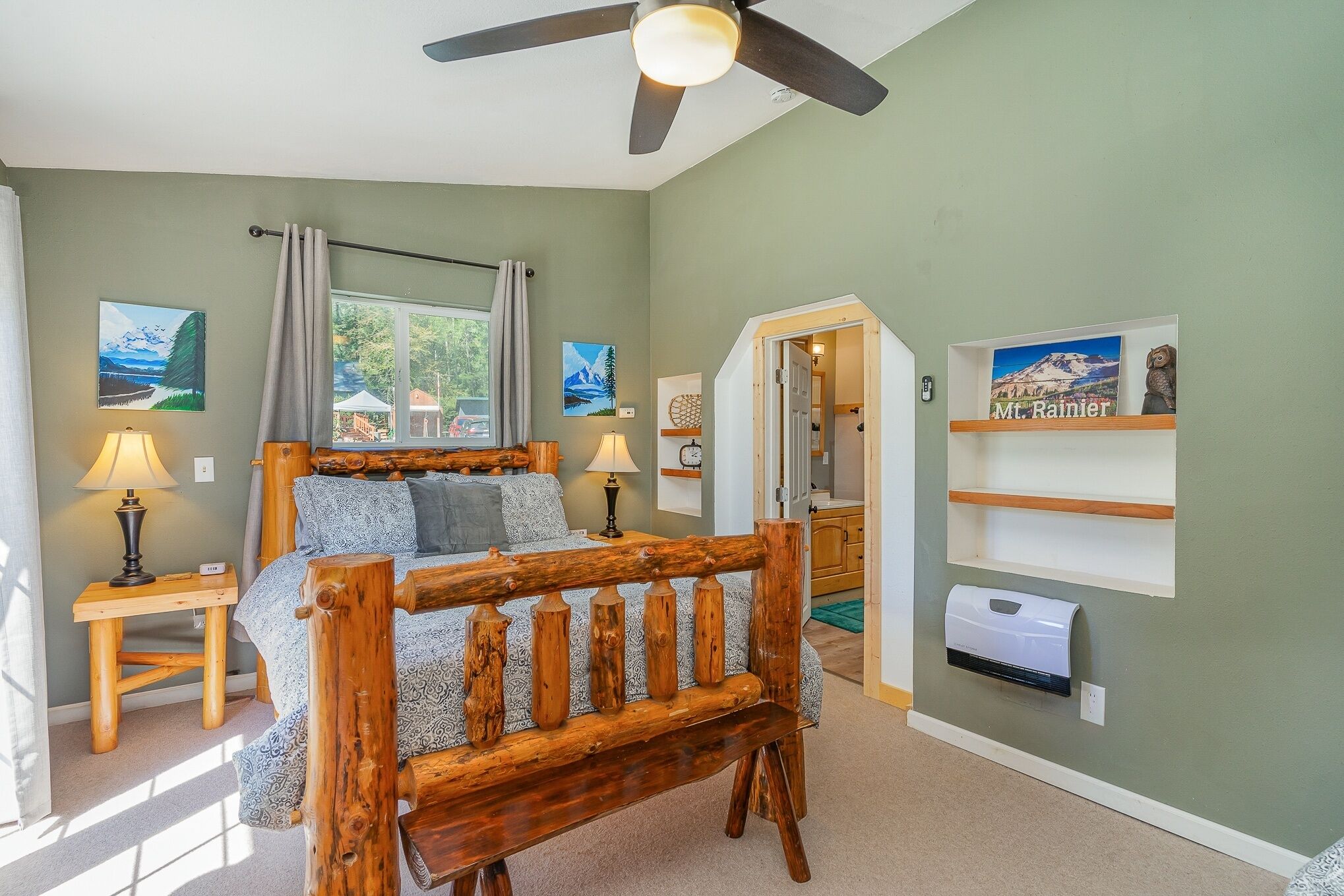 2 bedrooms, iron/ironing board, Internet, bed sheets