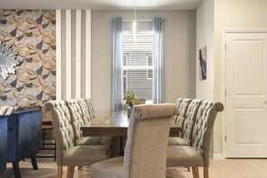 Ferienhaus, Mehrere Betten, Poolzugang, Poolblick (4045LA_M WIR) | Speisen