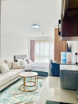 Iron/ironing board, WiFi