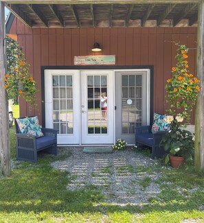 Exterior detail - “Low Tide” cozy studio for two!  (Tremont)