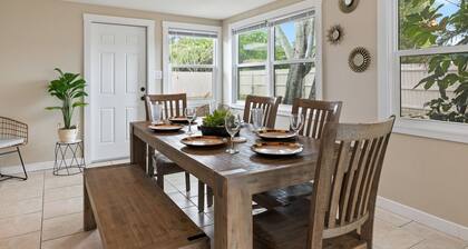 Namaste Getaway ☯ Heated Pool/ Private Yard -17 mins to the beach!