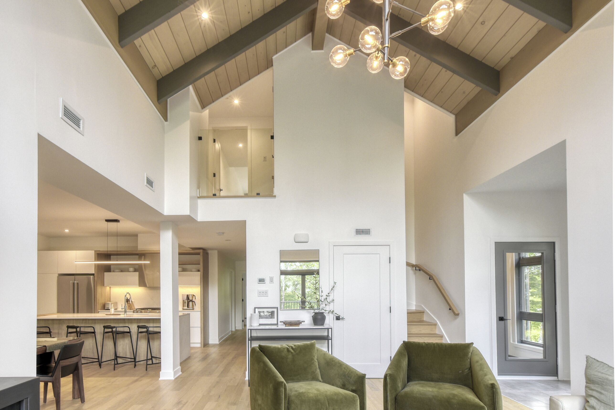 Luxury Condo | Living area